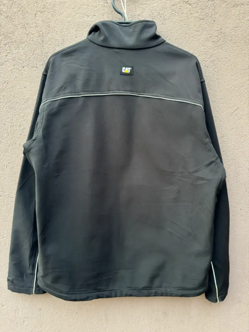 Chaqueta negra Caterpillar con cierre y bolsillos - 5