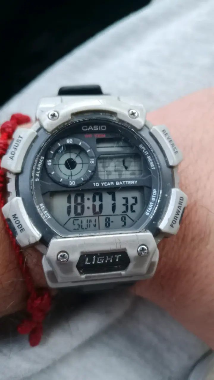 Reloj Casio resistente al agua. - 1