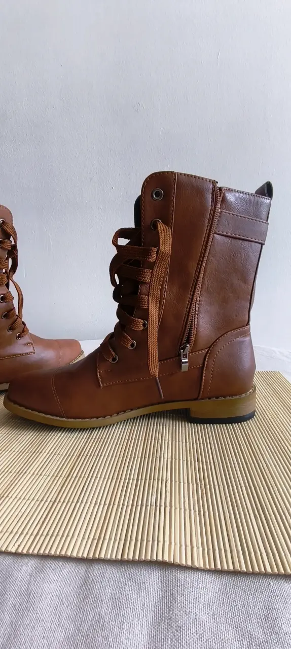 Botas de cuero marrón con cordones - 3