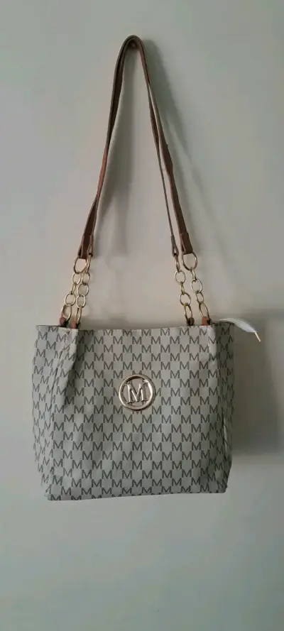 Bolso de hombro con diseño de monograma - miniatura 3