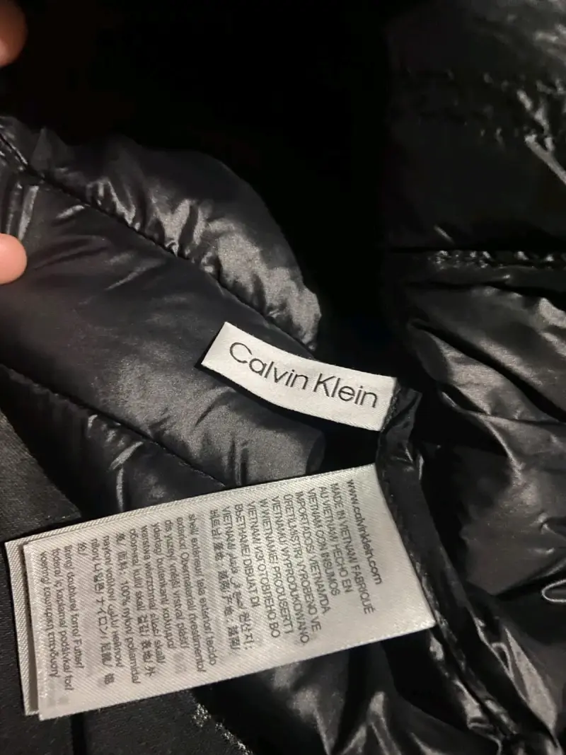 Chaqueta negra Calvin Klein impermeable - 5