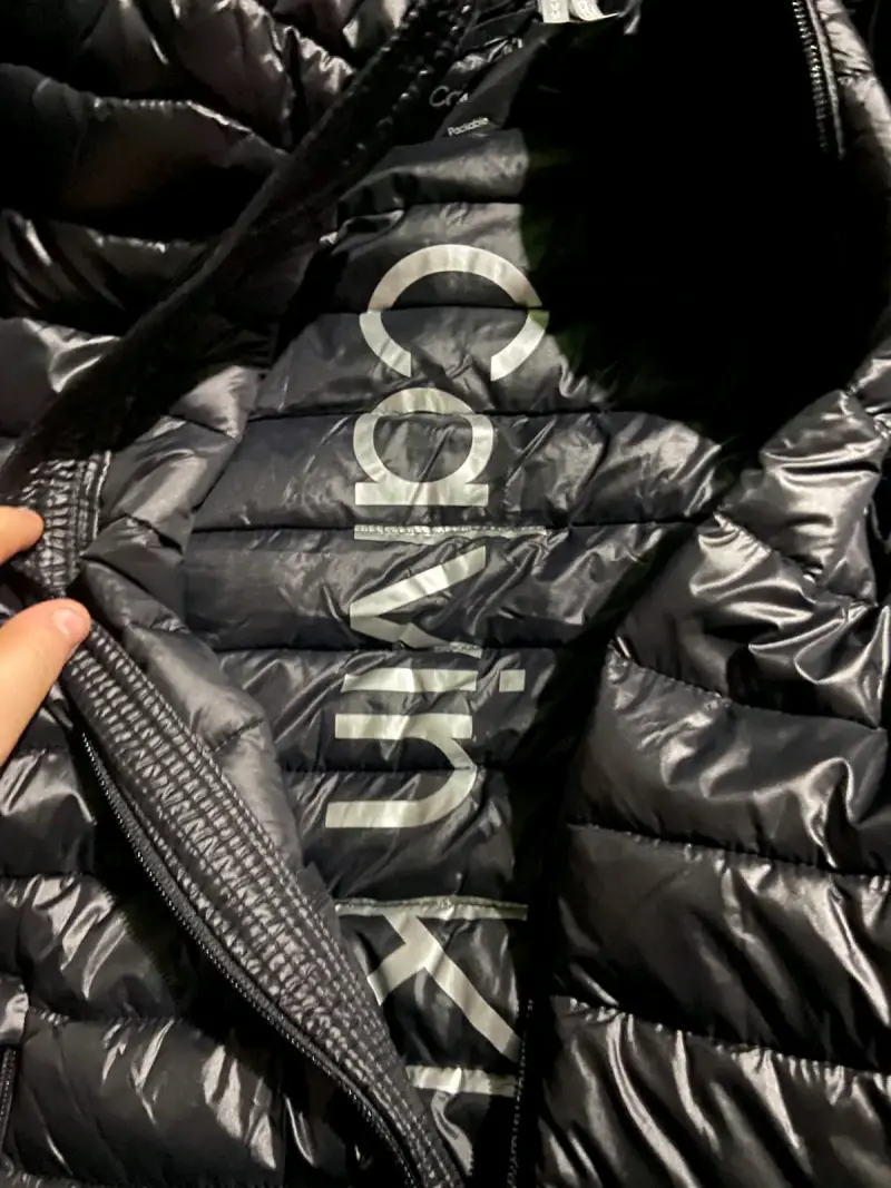Chaqueta negra Calvin Klein impermeable - 6