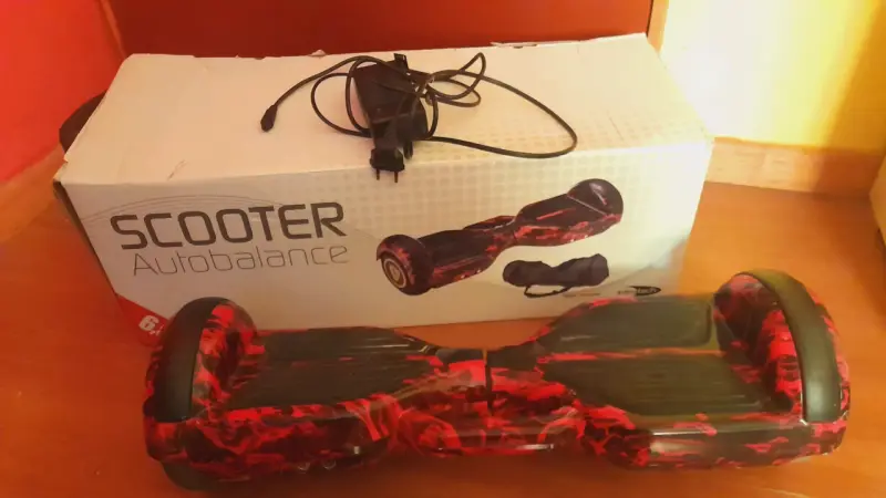 Scooter eléctrico autobalance rojo con cargador - 1