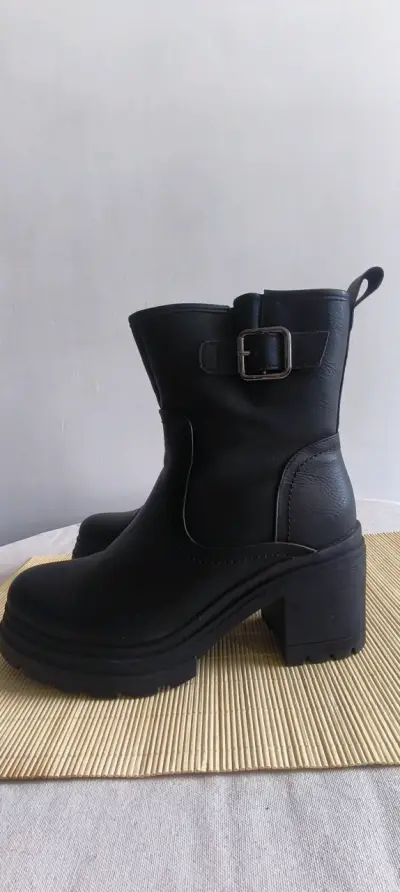 Botines de cuero negro con tacón grueso - miniatura 5