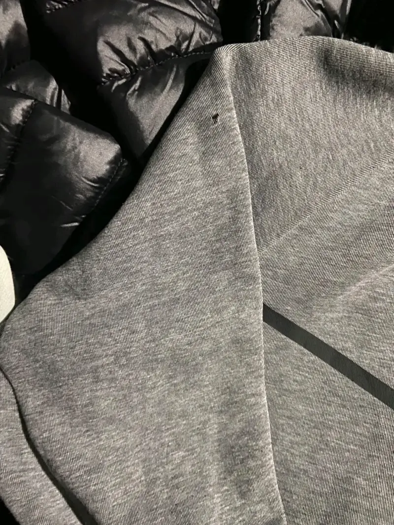 Polerón Nike tech gris con capucha y cierre - 6