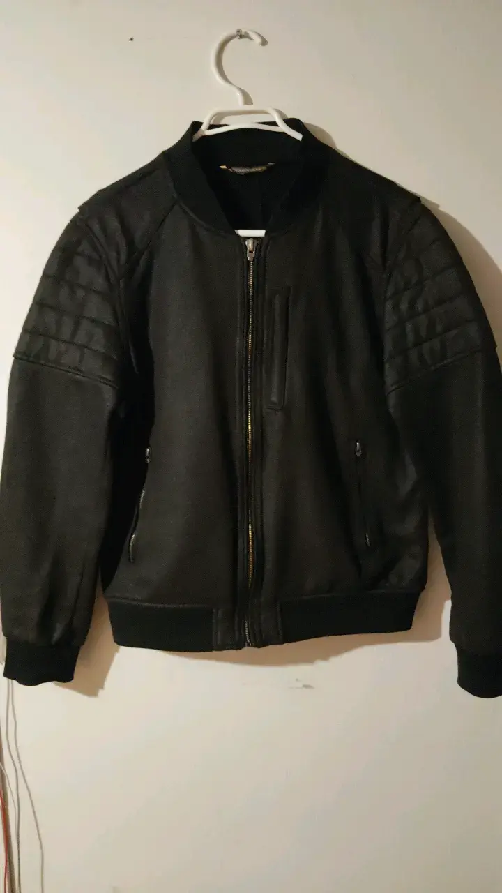 Chaqueta negra para hombre marca zara - 1