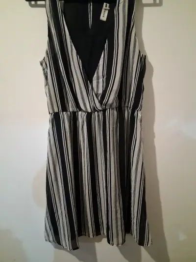 Vestido de rayas blanco y negro H&M - miniatura 3