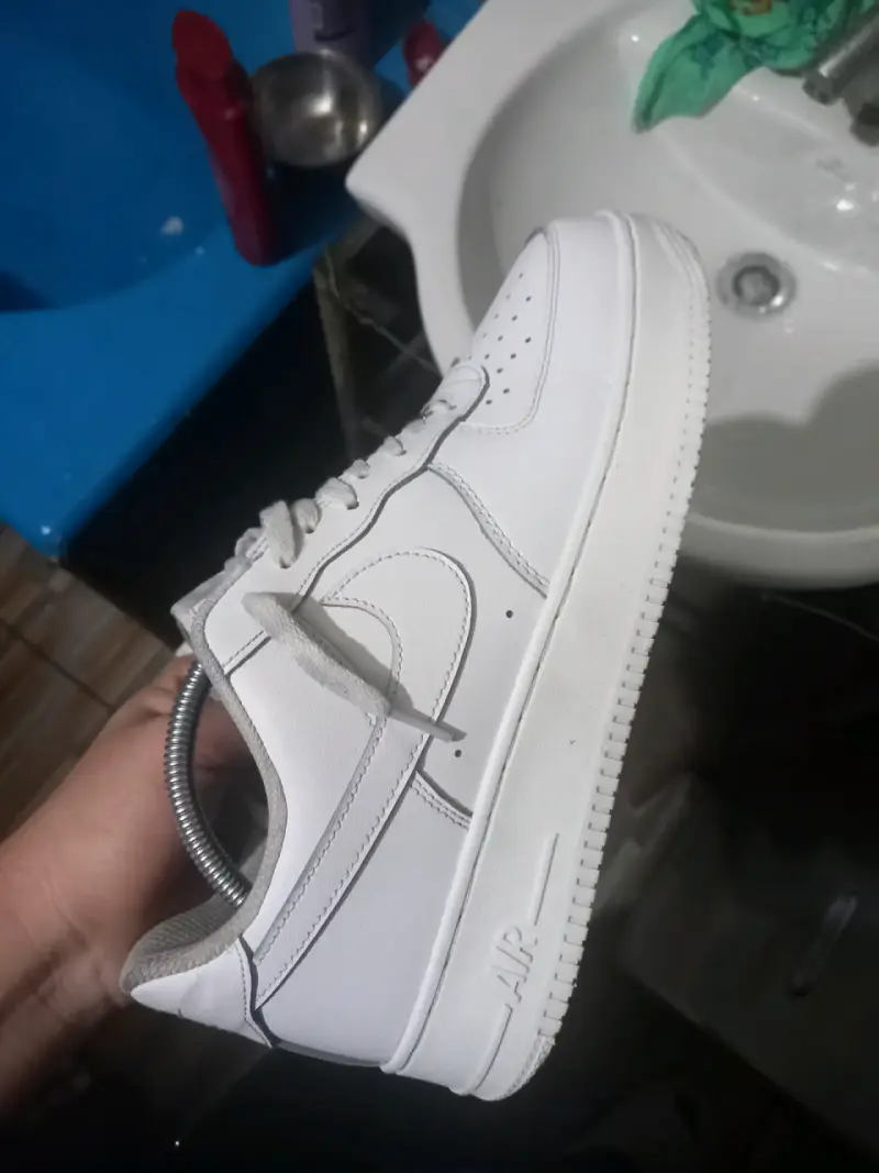 Zapatillas nike deportivas blancas estilo clásico - 1