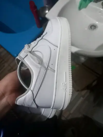 Zapatillas nike deportivas blancas estilo clásico - miniatura 6