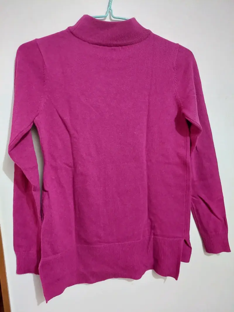 Suéter de cuello alto fucsia para mujer - 3