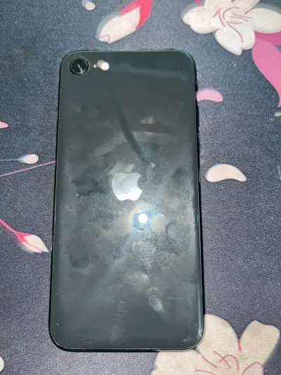 iPhone SE 2020 con batería nueva - miniatura 5