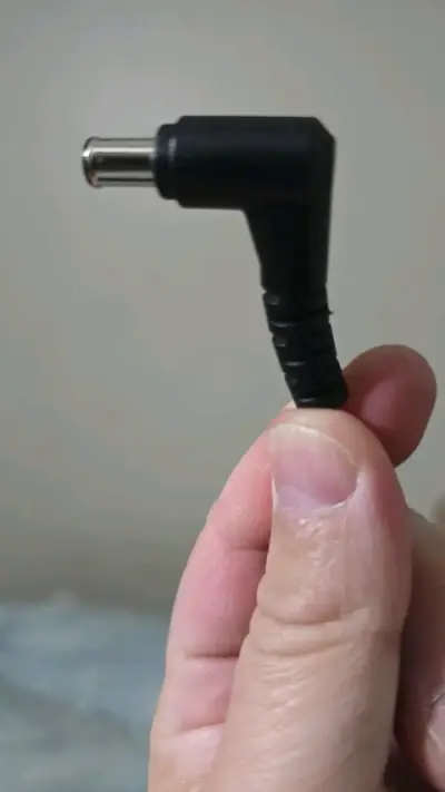 ¡Cargador 100% Original LG para Monitores! - miniatura 2