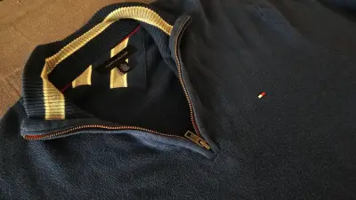 Sweater con cierre Tommy Hilfiger - miniatura 3