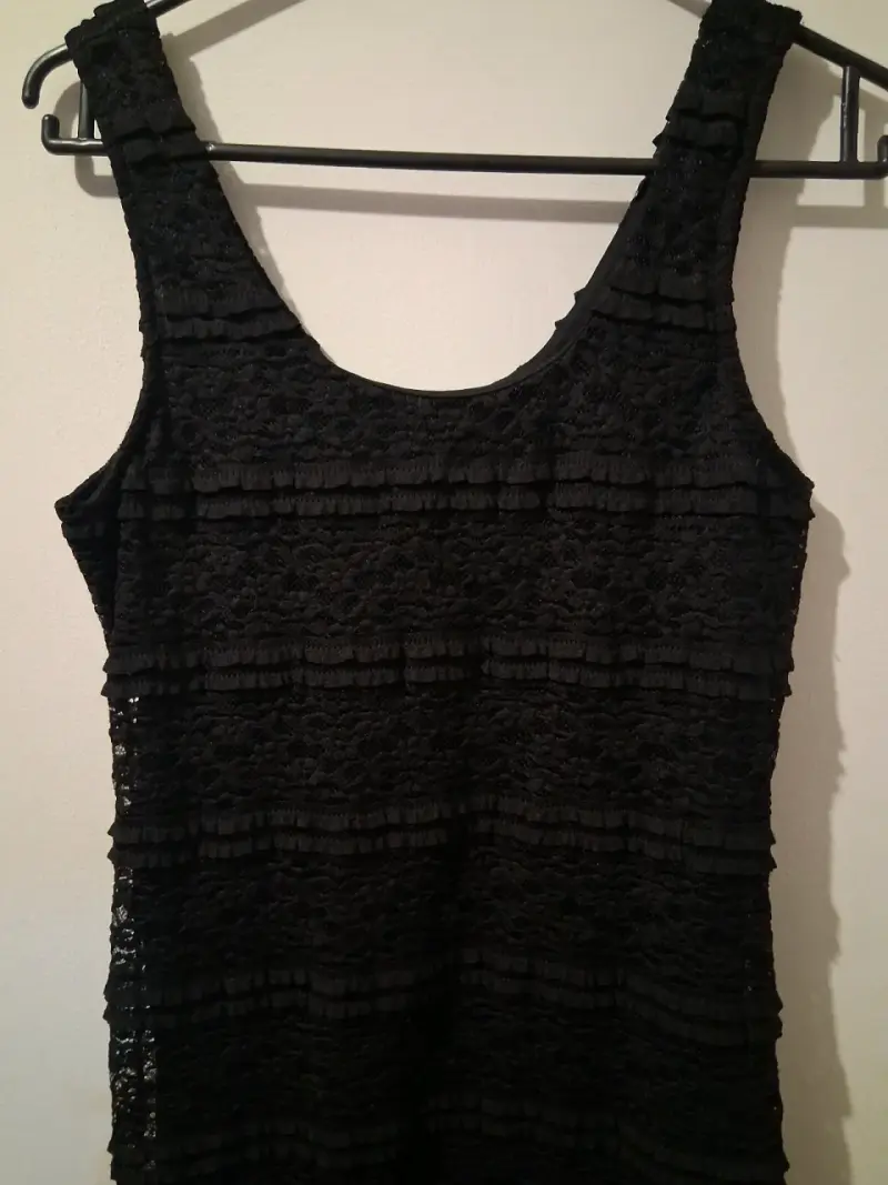 Vestido negro de encaje elegante - 2