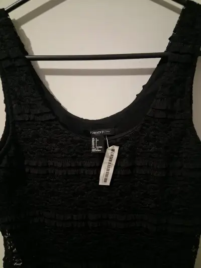 Vestido negro de encaje elegante - miniatura 6