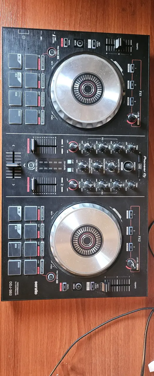 Controlador DJ Pioneer DDJ-SB2 en buen estado - 3