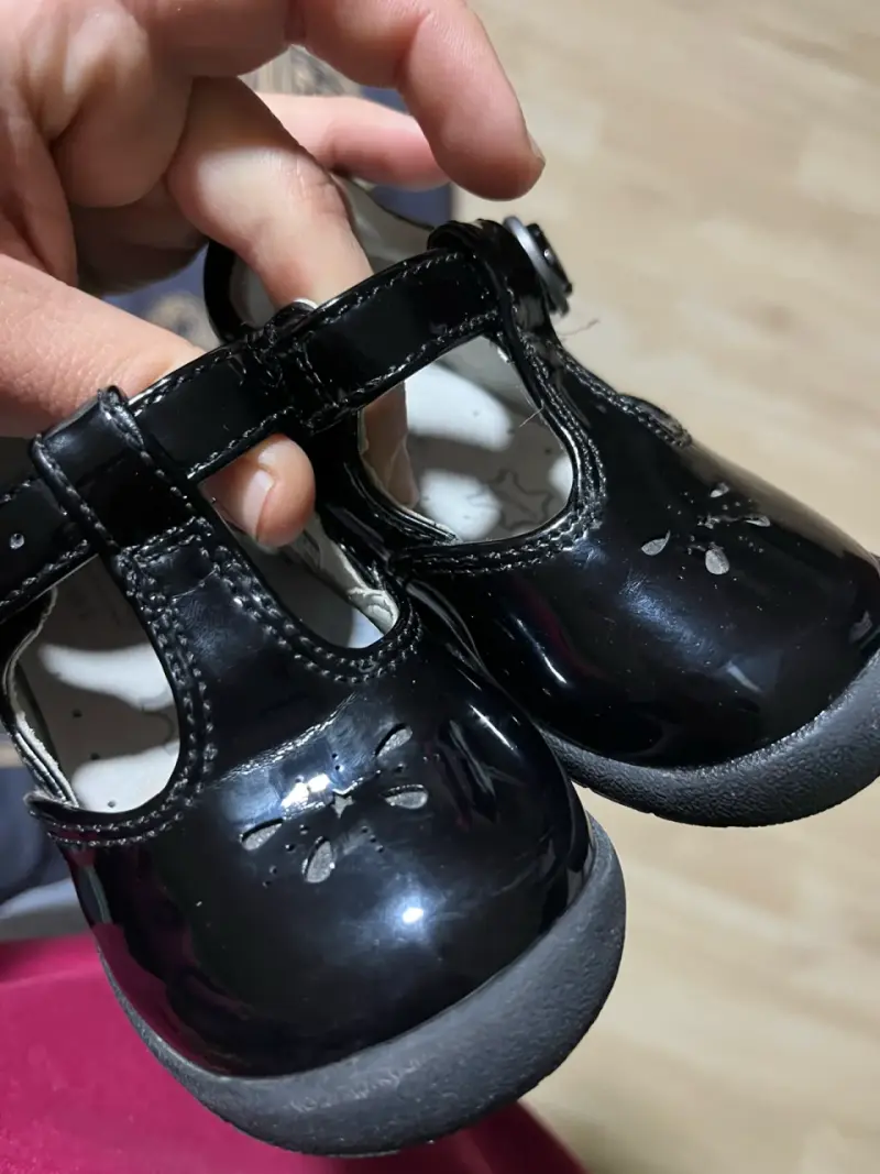 Zapatos de charol negro para niña Colloky - 5