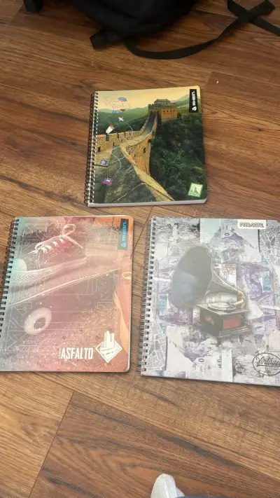 Set de Cuadernos Universitarios con Diseño Variado - miniatura 1