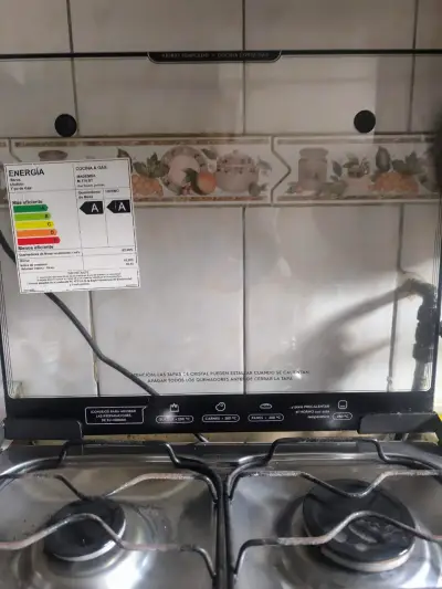 Cocina a gas Mademsa con horno y 4 quemadores - miniatura 3