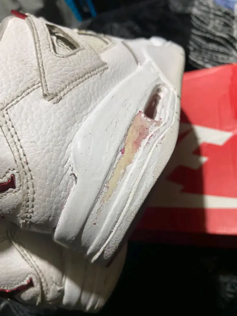 Zapatillas jordan deportivas blancas con detalles - 3