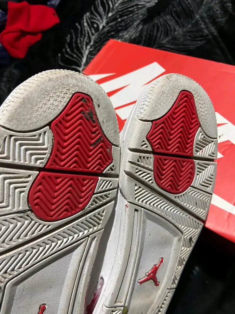 Zapatillas jordan deportivas blancas con detalles - 4