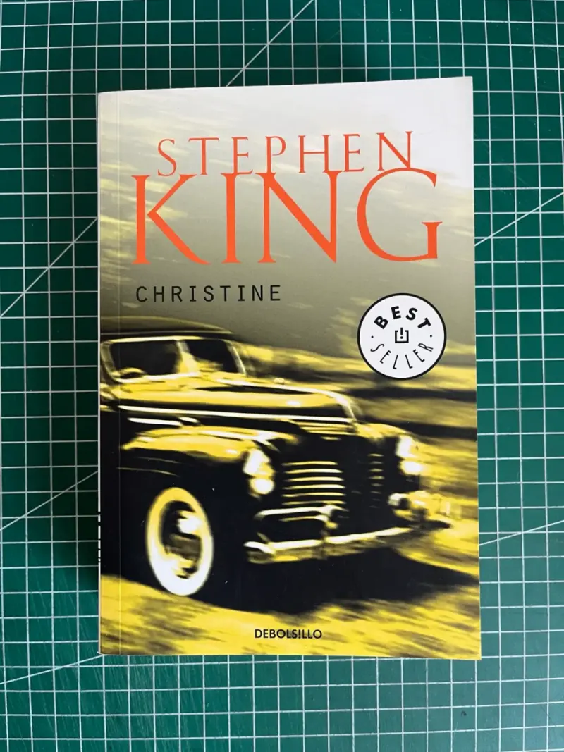 Libro 'Christine' de Stephen King en español - 1