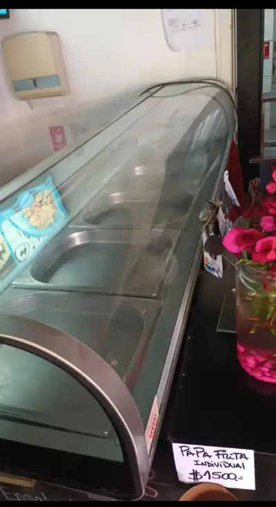 Vitrina refrigerada para alimentos en buen estado - miniatura 1