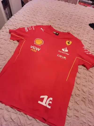 Polera Ferrari Puma roja con logos talla M - miniatura 1