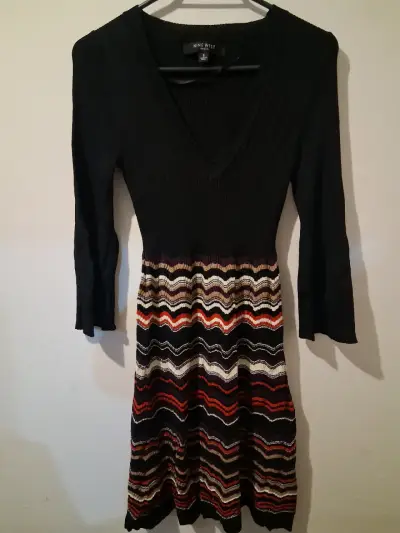 Vestido de punto Nine West con diseño zigzag - miniatura 1