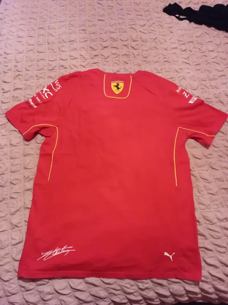 Polera Ferrari Puma roja con logos talla M - 2