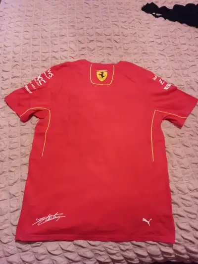 Polera Ferrari Puma roja con logos talla M - miniatura 2