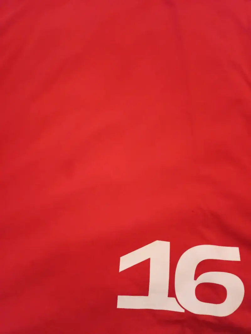 Polera Ferrari Puma roja con logos talla M - 4