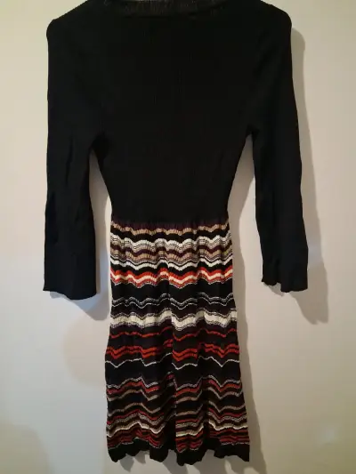 Vestido de punto Nine West con diseño zigzag - miniatura 4