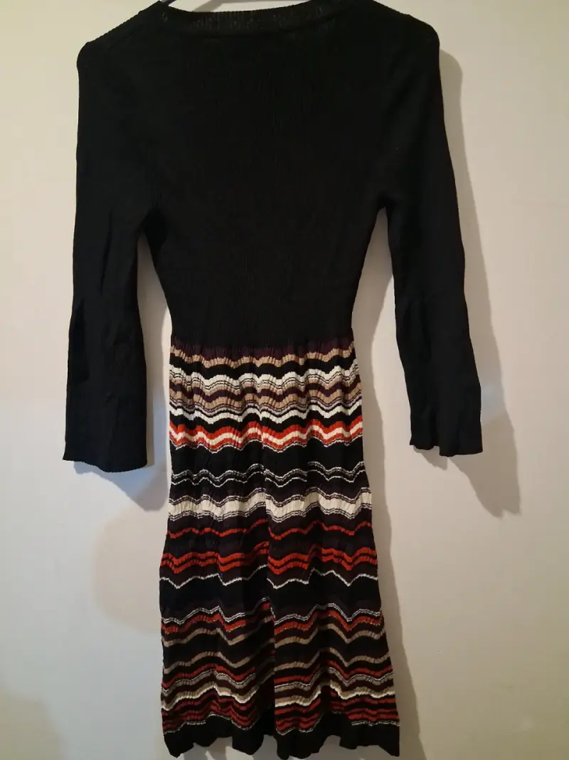 Vestido de punto Nine West con diseño zigzag - 6