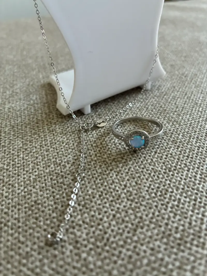 Conjunto de joyería con ópalo azul - 4
