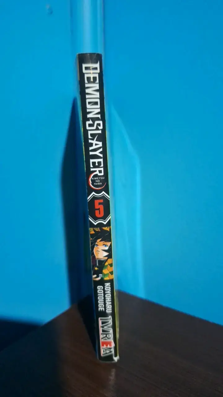 Manga Demon Slayer Volumen 5 de Koyoharu Gotouge - 2