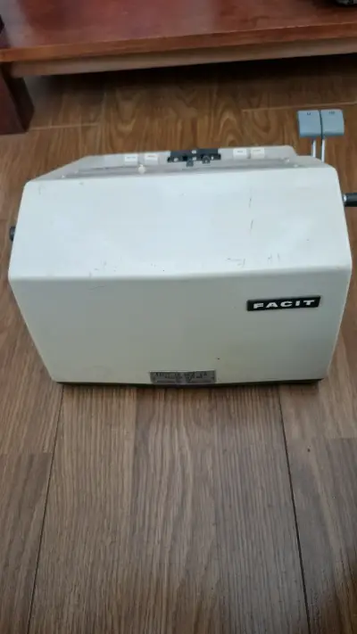 Calculadora mecánica Facit vintage - miniatura 2