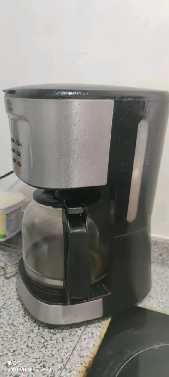 Cafetera eléctrica de goteo en buen estado