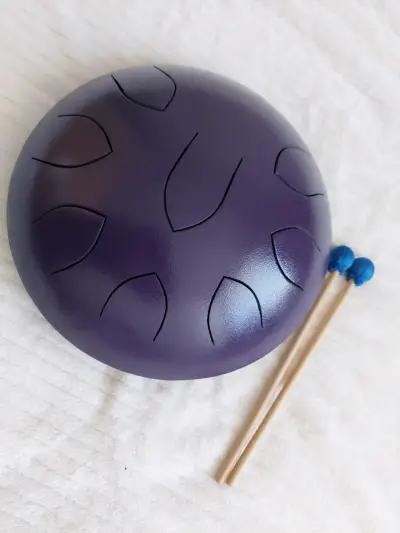Tank drum morado con baquetas - miniatura 1