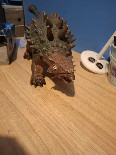 Figura de dinosaurio Ankylosaurus de juguete - miniatura 1