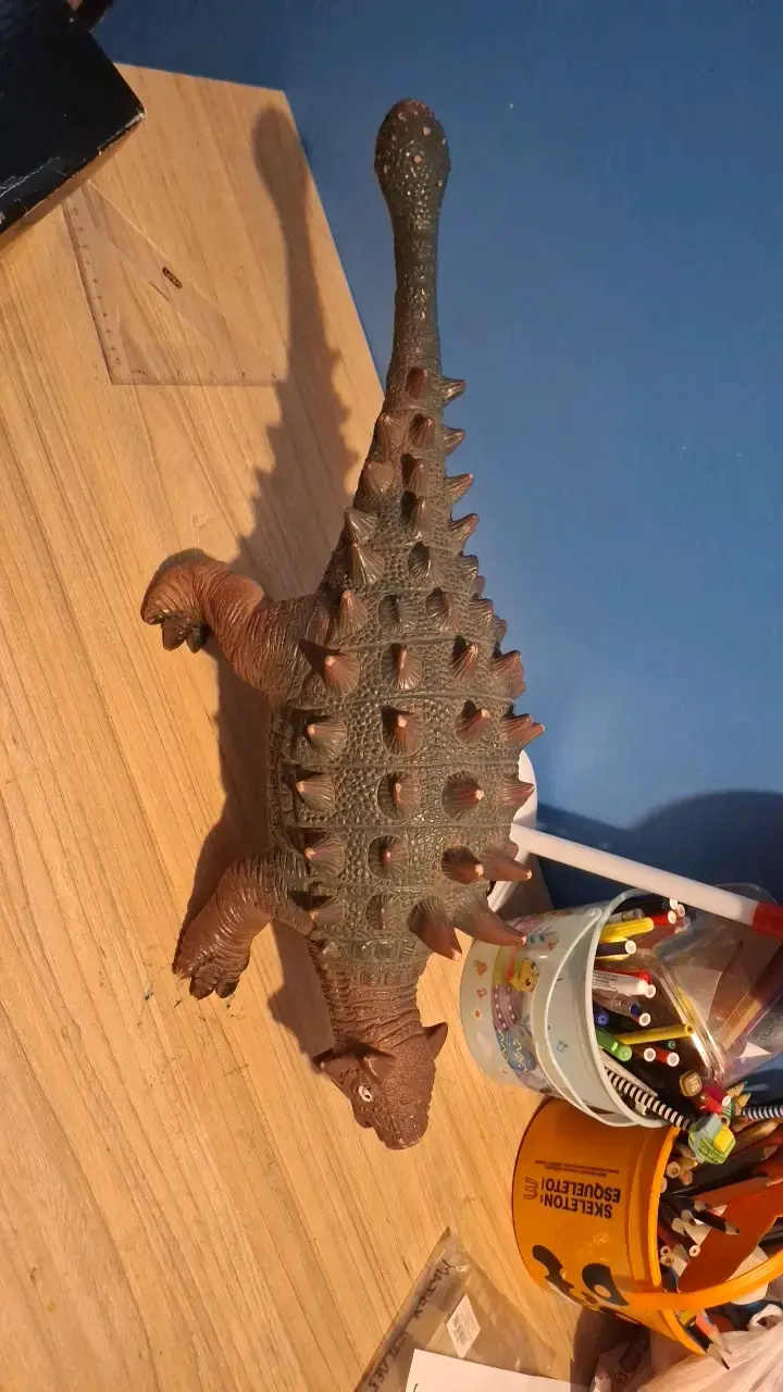Figura de dinosaurio Ankylosaurus de juguete - 2