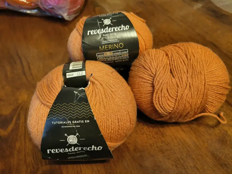 3 Ovillo de lana merino Revesderecho color naranja - 3