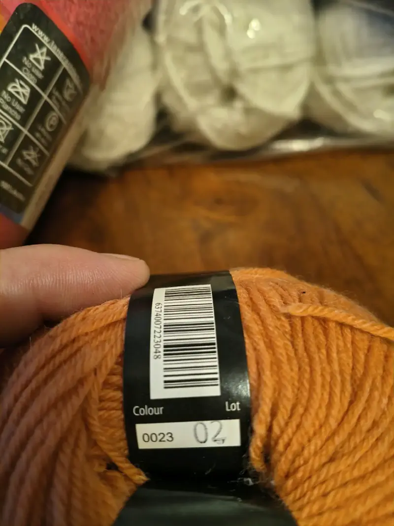 3 Ovillo de lana merino Revesderecho color naranja - 4