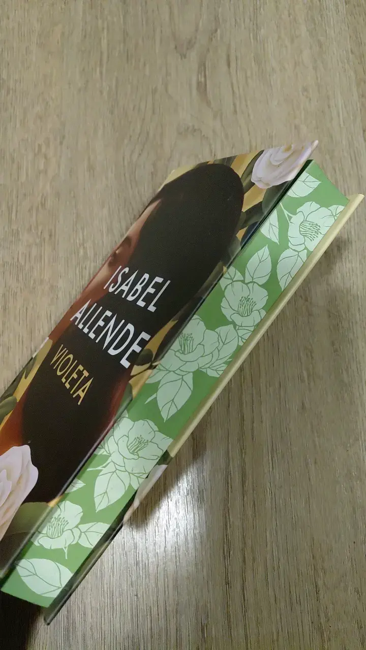 Libro 'Violeta' de Isabel Allende Edición Limitada - 3