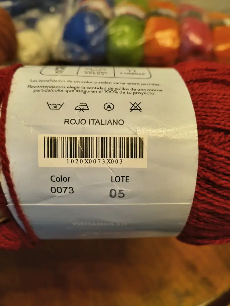 3 Ovillos Revesderecho Línea Kids Soft Rojo - 3