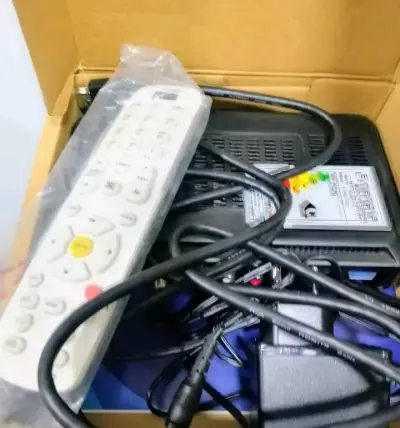 Deco HD DirecTV nuevo incluye todo lo de la caja - miniatura 1