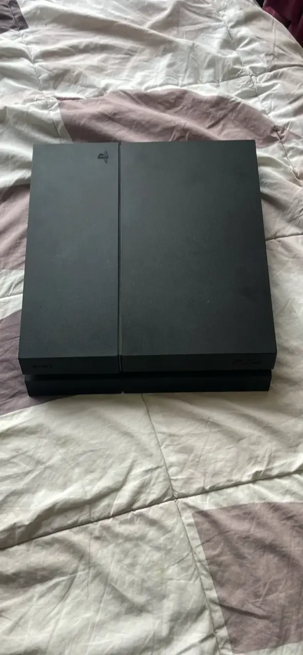 Consola PlayStation 4 con control incluido - 1