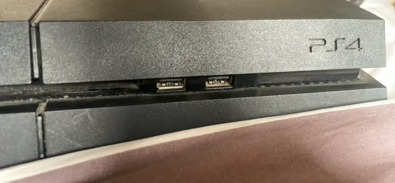 Consola PlayStation 4 con control incluido - 2