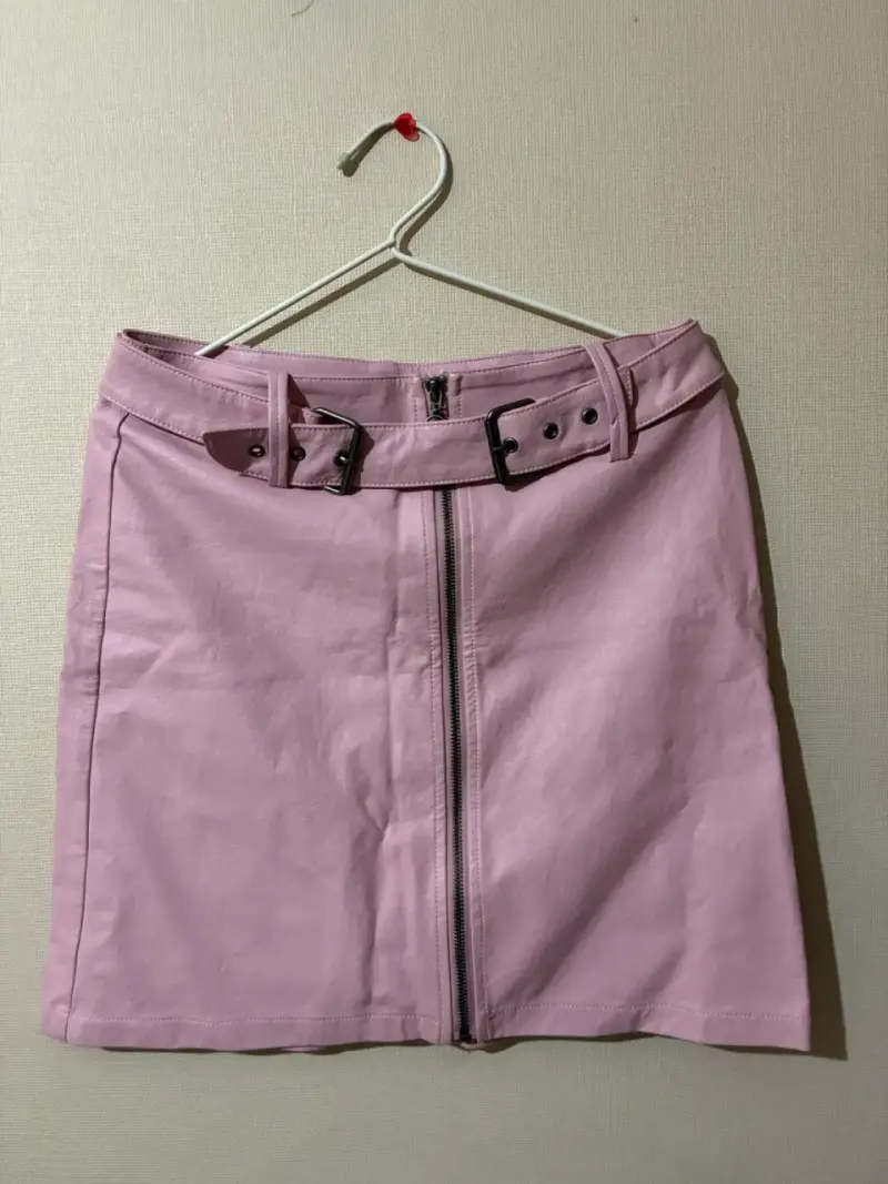 Falda de cuero sintético rosa con cierre - 2