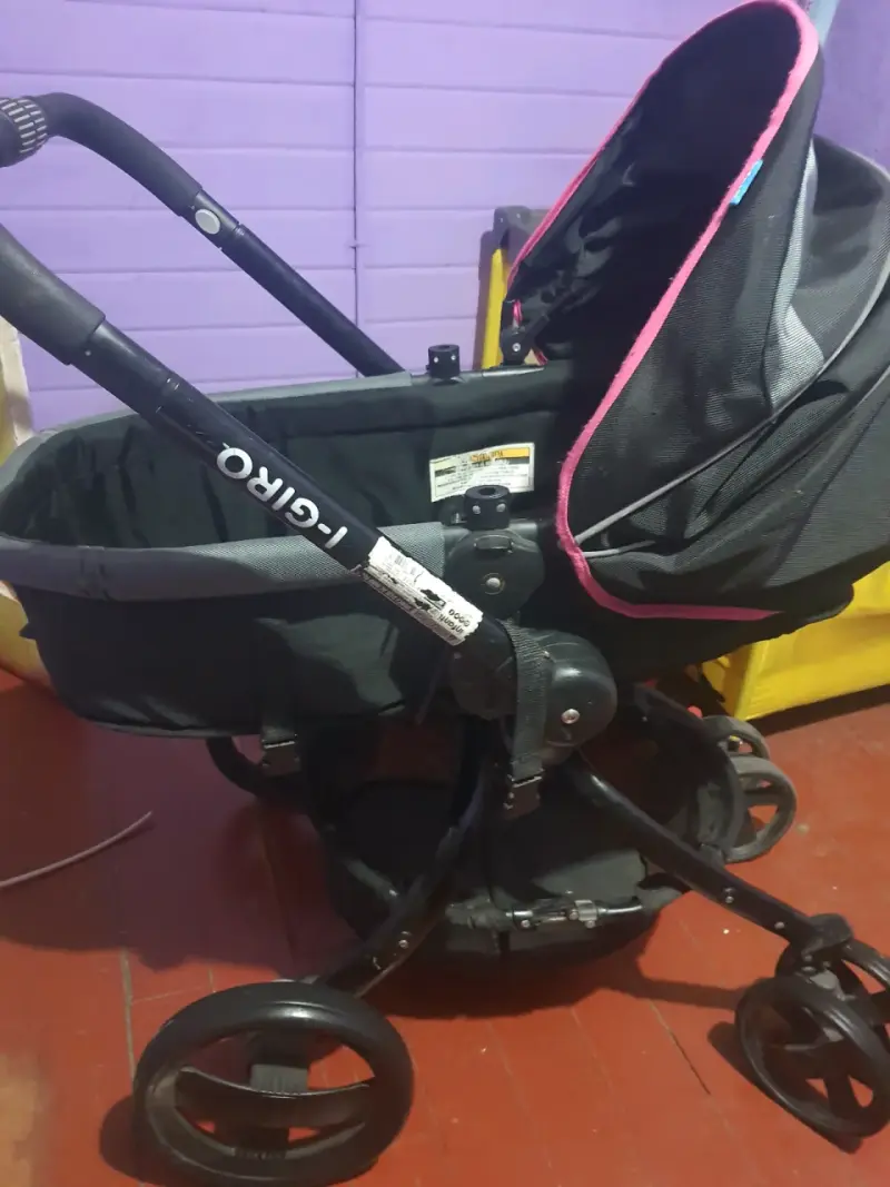 Coche de bebé I-Giro negro y rosa - 2
